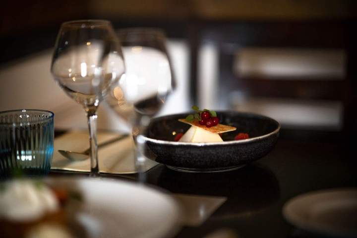 Organisez vos déjeuners professionnels dans un cadre discret.